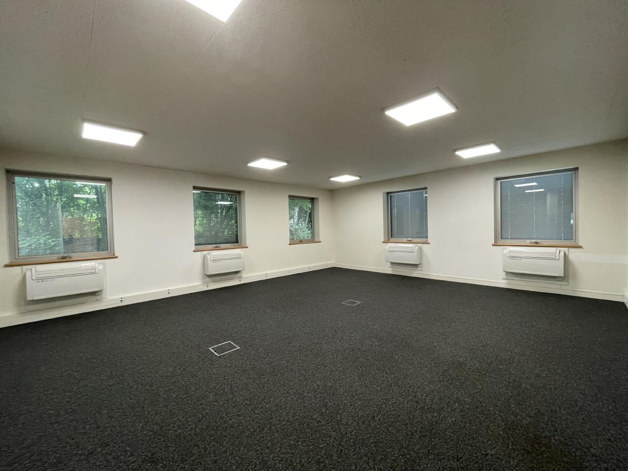 Bureau La Plaine Saint-Denis 1746m² Location bureau La Plaine Saint-Denis Seine-Saint-Denis OLBUR2312422 8